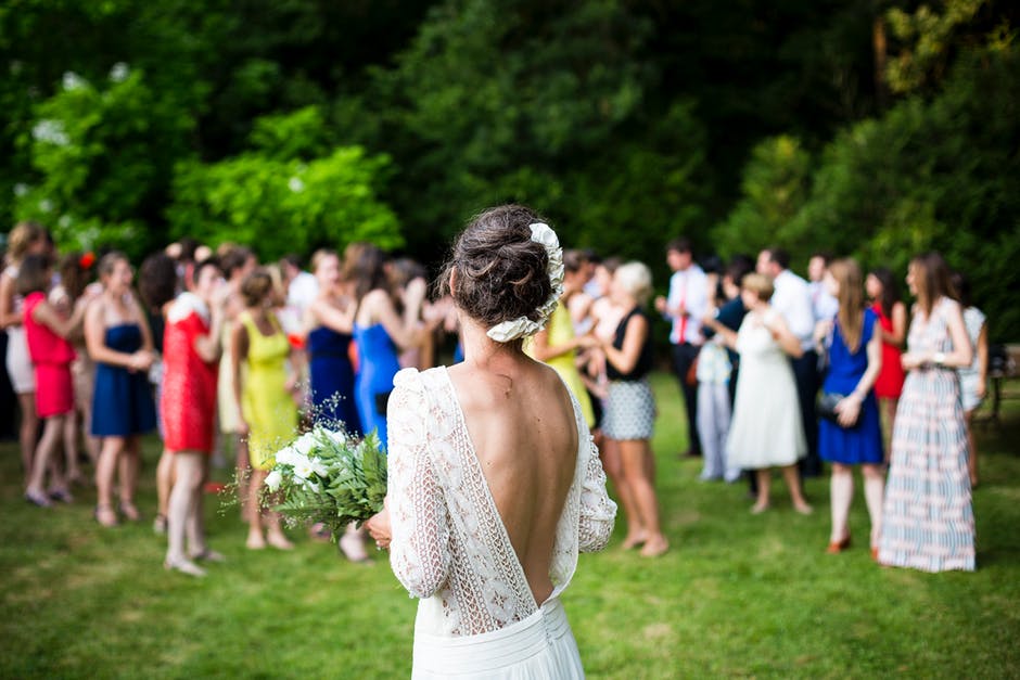 Lancé du Bouquet de la Mariée